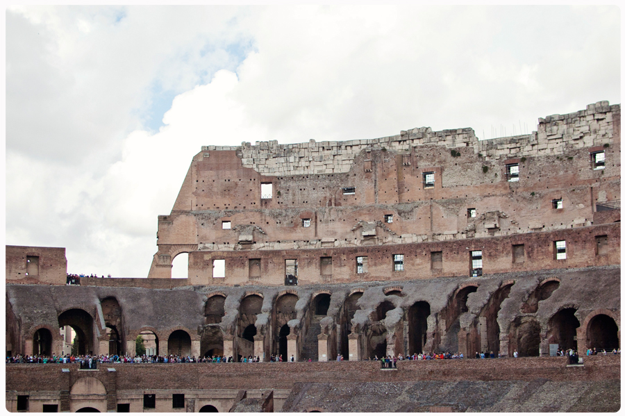 Italy-&-Greece-20-Rome-Coloseum