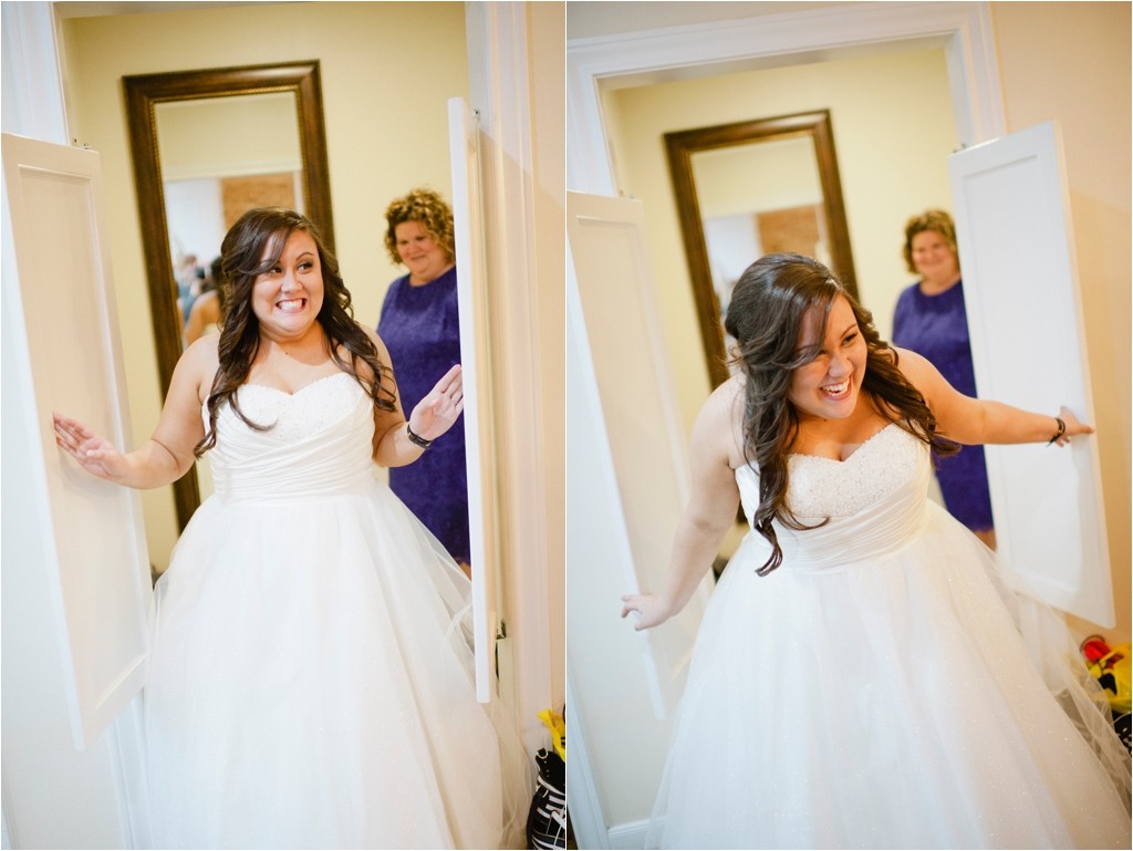 Erika and Ben Wedding Conroe Texas shabby chic carriage house summer outdoor_0013