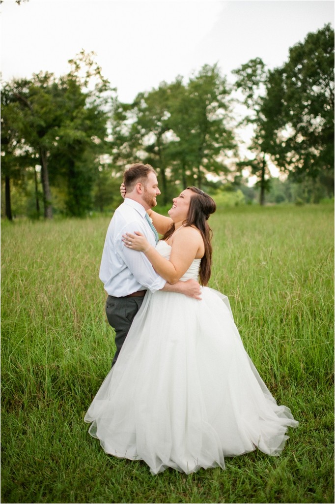 Erika and Ben Wedding Conroe Texas shabby chic carriage house summer outdoor_0025